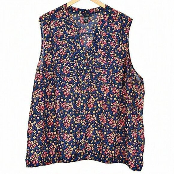 Torrid Navy Blue Floral Flowy V-Neck Button Front‎ Tank  Top Sz 4 - Picture 1 of 6